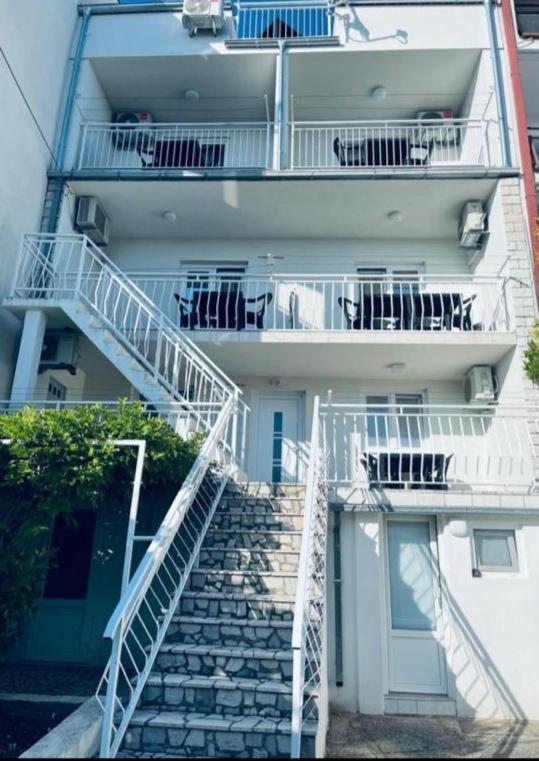 Delfin Apartments Crikvenica Exterior foto