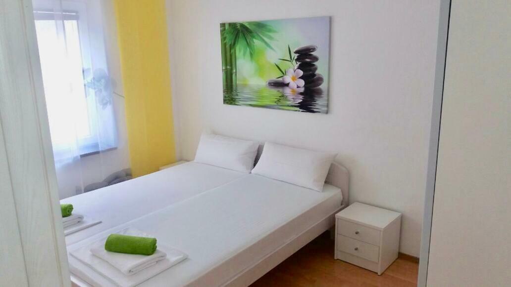 Delfin Apartments Crikvenica Exterior foto